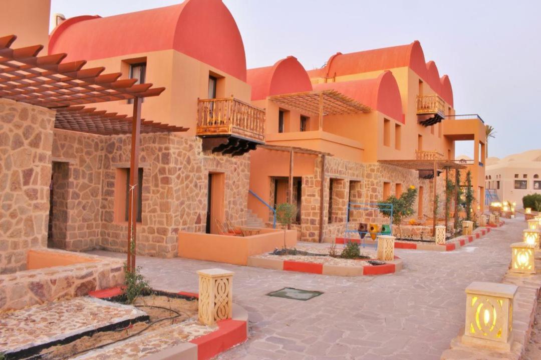 Rohanou Beach Resort El Qoseir Exterior foto